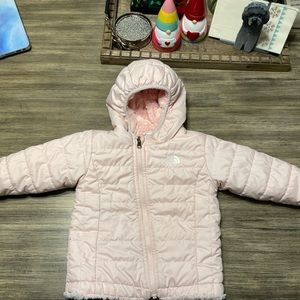 THE NORTH FACE Infant Reversible Mossbud Swirl Insulated Jacket